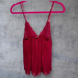 New Victorias Secret Berry Baby Doll Nightie size Medium NWT Missing Panties $69